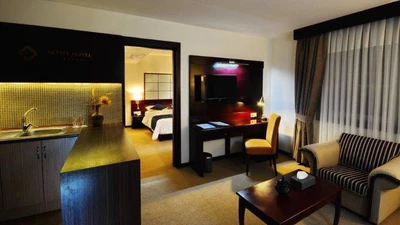 Elysee Hotel