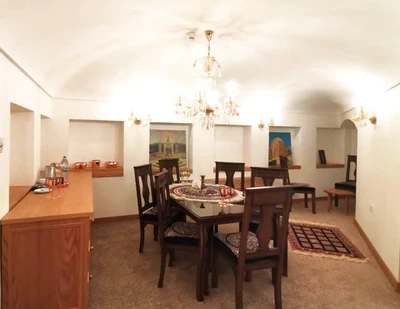 Karvanica Hotel