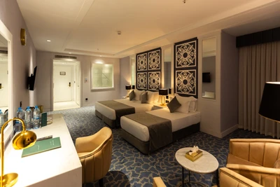 Chaharbagh Hotel
