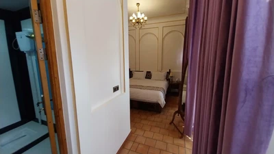Sorkheyi Hotel