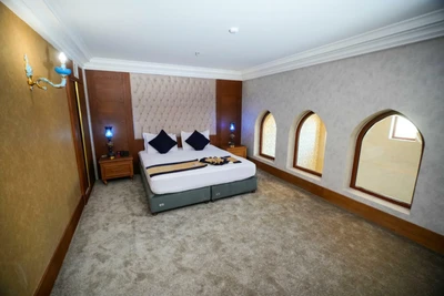 Khursheed-e-Hashtom Rauf Kowsar Hotel