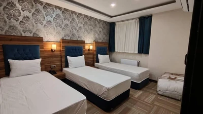 Naderi hotel