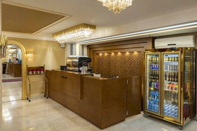 Sadra Hotel