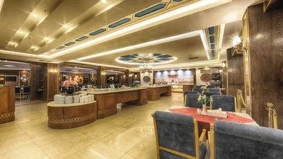 Parsian Ali-Qapu Hotel