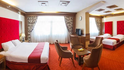 Khorshid Taban Hotel