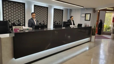 Shiraz Parsian Hotel