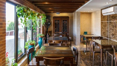 Arg Hotel