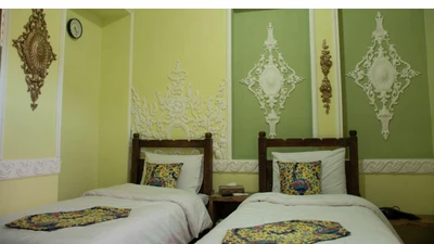 Tabesh Hotel