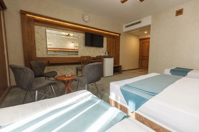 Liana Hotel