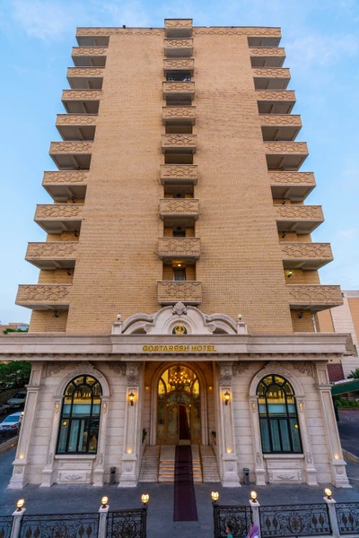 Gostaresh Hotel