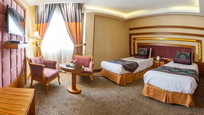 Aryo Barzan Hotel