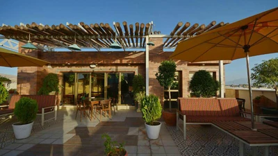 Arg Hotel