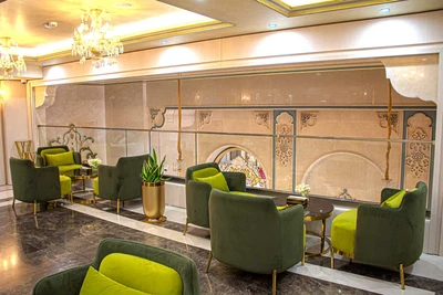 Chaharbagh Hotel