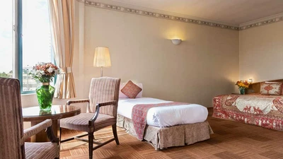Parsian Safaiyeh Hotel