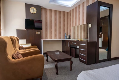 Gostaresh Hotel