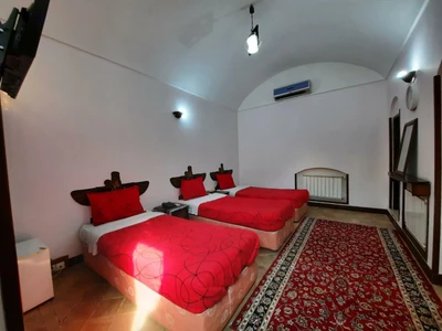 Rose Traditional Hotel