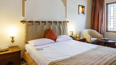 Parsian Safaiyeh Hotel