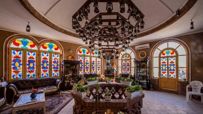 Lantern Traditional Hotel