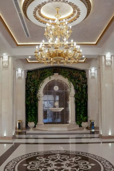 Rose Grand Hotel 
