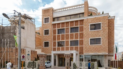Zandiyeh Hotel