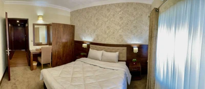 Yazd Tourist Hotel