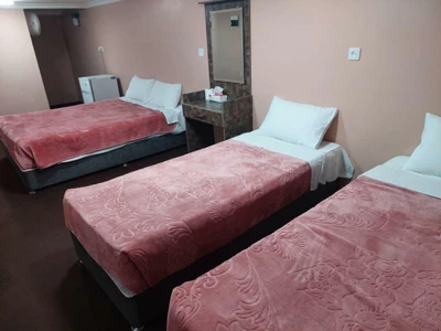 Qeshm Kavan Hotel