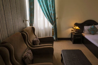Gostaresh Hotel