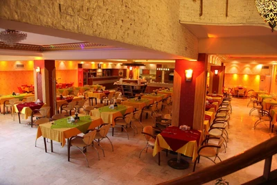 Parsian Ali-Qapu Hotel