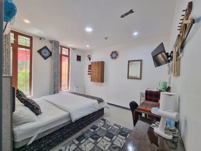 Simorgh Hotel