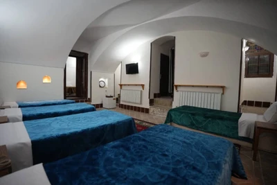 Rose Traditional Hotel