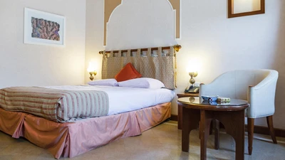 Parsian Safaiyeh Hotel