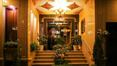Hasht Behesht Hotel