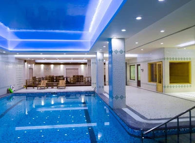 Zandiyeh Hotel