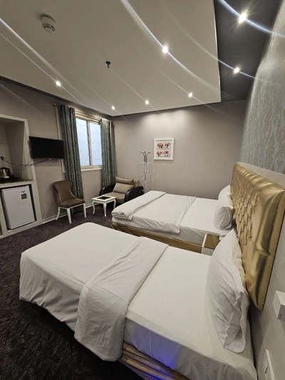 Khajoo Hotel