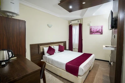 Kimia 4 Hotel
