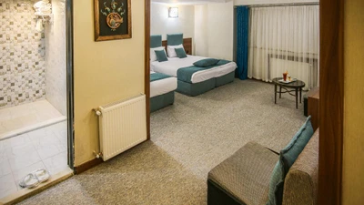 Parsian Buali Hotel
