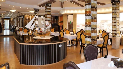 Shabestan Hotel