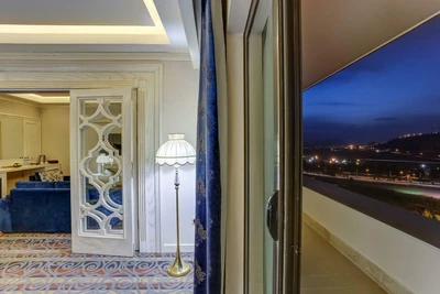 Yasuj Parsian Hotel