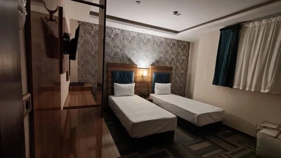 Naderi hotel