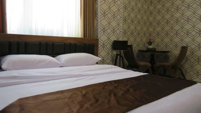 Kourosh Hotel