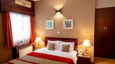 Roodaki Hotel