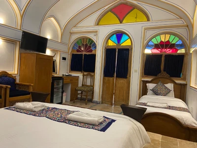 Yas Isfahan Hotel