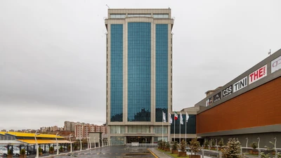 Laleh Park Hotel