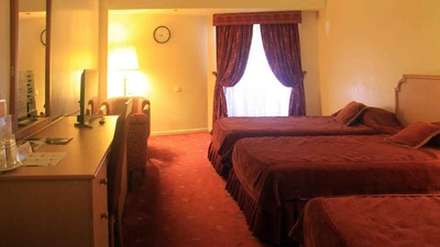 Hormoz Hotel