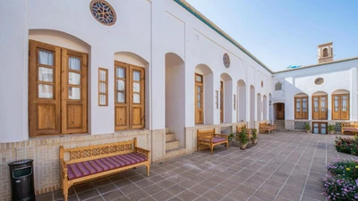 Saraye Falahati Hotel