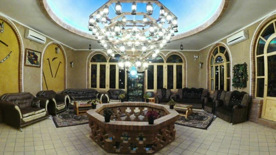 Lantern Traditional Hotel