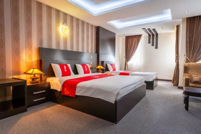 Gostaresh Hotel