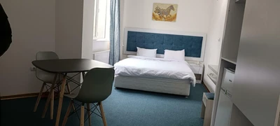 Rose Hotel