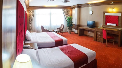 Khorshid Taban Hotel
