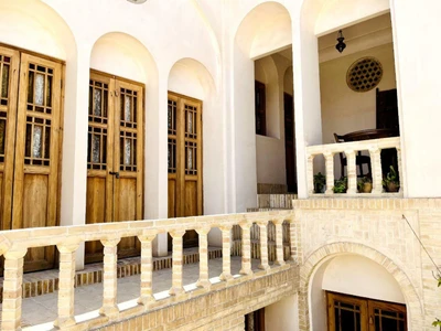 Ashkoob Traditional Hotel